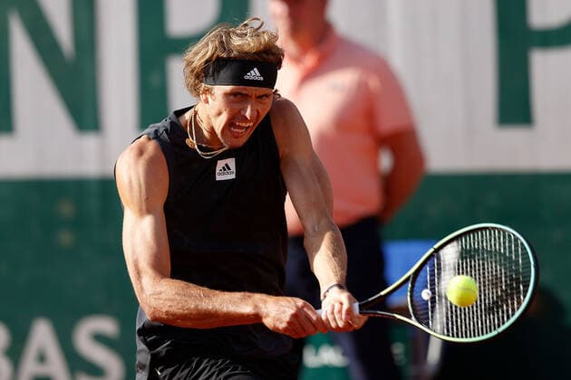 27.05.2022, Tennis, French Open 2022 Roland-Garros, FRA, Paris, Roland Garros v. li. Alexander Zverev (GER) Tennis, French Open 2022 Roland-Garros Paris Copyright: xBeckerxEibner-Pressefotox EP_hec