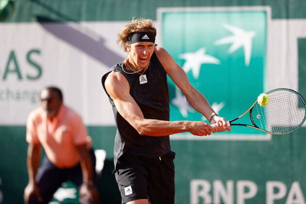 27.05.2022, Tennis, French Open 2022 Roland-Garros, FRA, Paris, Roland Garros v. li. Alexander Zverev (GER) Tennis, French Open 2022 Roland-Garros Paris Copyright: xBeckerxEibner-Pressefotox EP_hec