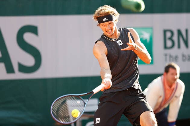 27.05.2022, Tennis, French Open 2022 Roland-Garros, FRA, Paris, Roland Garros v. li. Alexander Zverev (GER) Tennis, French Open 2022 Roland-Garros Paris Copyright: xBeckerxEibner-Pressefotox EP_hec
