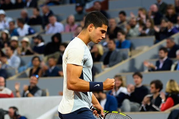 Attitude - Joie de Carlos Alcaraz ( Espagne ) - TENNIS : Roland Garros 2022 - Internationaux de France - 27 05 2022 FedericoPestellini Panoramic 