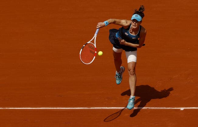 Mandatory Credit: Photo by Ella Ling Shutterstock (12956279ao) Alize Cornet of France in action French Open Tennis, Day 7, Roland Garros, Paris, France - 28 May 2022 French Open Tennis, Day 7, Roland Garros, Paris, France - 28 May 2022  Copyright: xEllaxLing Shutterstockx 12956279ao