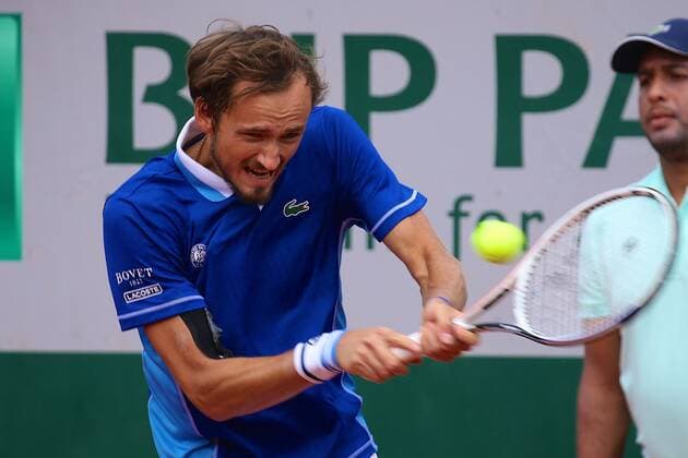 Roland Garros 2022 PARIS, IF - 28.05.2022: ROLAND GARROS 2022 - Daniil Medvedev (RUS) during the Roland Garros 2022 tournament held in Paris, France. (Photo: Andre Chaco Fotoarena) x2211935x  AndrexChaco