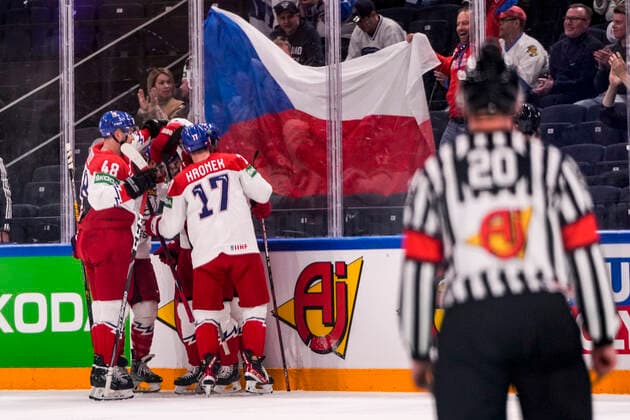 TAMPERE, FINLAND - MAY 28: Czech Republic squad celebrates his goal during the 2022 IIHF Ice hockey, Eishockey World Championship, WM, Weltmeisterschaft match between Canada and Czech Republic at Nokia Arena on May 28, 2022 in Tampere, Finland. Tampere Nokia Arena Finland Copyright: xJustPictures.ch JarixPestelaccix