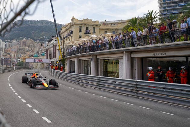 F1 Grand Prix of Monaco - Qualifying Max Verstappen of Holland driving the (1) Oracle Red Bull Racing RB18 Red Bull RBPTH001 during the Formula 1 Grand Prix De Monaco on May 27-28, 2022 in Montecarlo, Monaco. Montecarlo Monaco Monaco  Copyright: xAlessioxMorgesex originalFilename:morgese-formula1220528_nponx.jpg