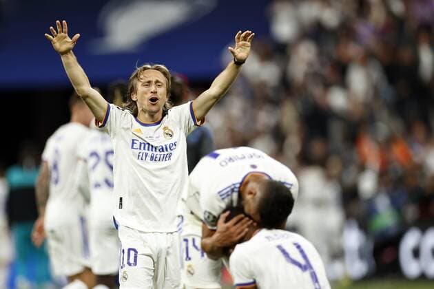 PARIS - Luka Modric of Real Madrid celebrate during the UEFA Champions League final match between Liverpool FC and Real Madrid at Stade de Franc on May 28, 2022 in Paris, France. ANP DUTCH HEIGHT MAURICE VAN STONE UEFA Champions League final 2021 2022 xVIxANPxSportx xMauricexvanxSteenxIVx