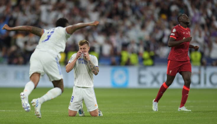 Liverpool v Real Madrid UEFA Champions League Toni Kroos of Real Madrid celebrates after victory in the UEFA Champions League Final between Liverpool and Real Madrid at Stade de France, Paris Content Not Available For UK Newspapers Copyright: xMattxWilkinsonx FIL-16950-0178 UK Newspapers OUT
