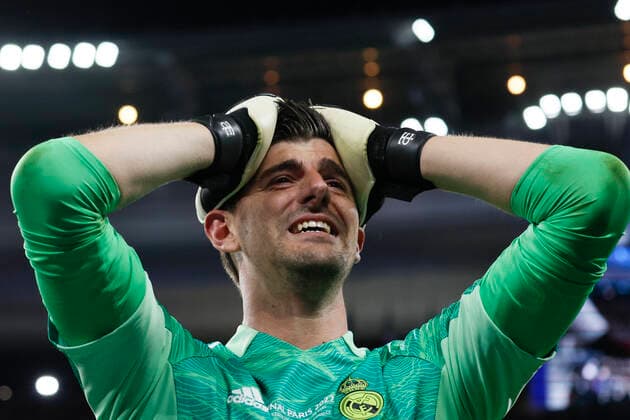 Real Madrid s goalkeeper Thibaut Courtois celebrates their victory over Liverpool following the UEFA Champions League final soccer match between Liverpool FC and Real Madrid held at Saint-Denis stadium, in Paris, France, 28 May 2022. UEFA CHampions League final match: Real Madrid vs. Liverpool FC !ACHTUNG: NUR REDAKTIONELLE NUTZUNG!  Copyright: xJuanjoxMartinx GRAF2146 20220528-b8b8e49bf92365c9fff32d19bbc202c6a27c88d4