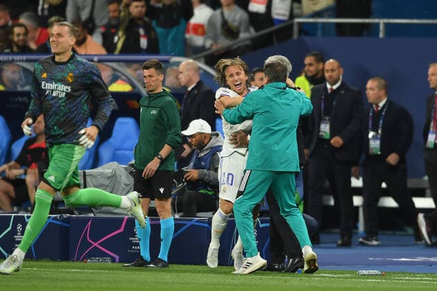 Carlo Ancelotti Coach (Real Madrid)Luka Modric (Real Madrid) during the Uefa Champions League match between Liverpool 0-1 Real Madrid at Stade de France on May 28, 2022 in Paris, France. Noxthirdxpartyxsales  (189758521)