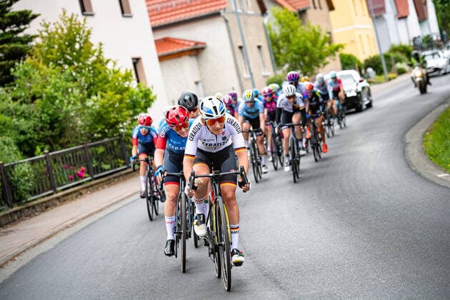 BRENNAUER Lisa: LOTTO Thüringen Ladies Tour 2022 - 5. Stage BRENNAUER Lisa ( GER ) CERATIZIT - WNT PRO CYCLING TEAM ( WNT ) - GER Querformat - quer - horizontal - Landscape - Event Veranstaltung: LOTTO Thüringen Ladies Tour - 5. Stage - Category Kategorie: Cycling - Road cycling, Rad, Radsport, Strasse - Cycling Tour - Elite Women - 2.Pro - Location Ort: Europe Germany - Thüringen - Start & Finish: Gotha - Discipline: Road Race ( RR ) - Cycling Tour - 5. Stage - Distance: 133,1 km - Date Datum: 28.05.2022 Saturday -