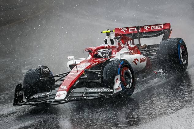 MONTE-CARLO - Guanyu Zhou (24) driving the Alfa Romeo C40 during the formation lap of the F1 Grand Prix of Monaco at Circuit de Monaco on May 29, 2022 in Monte-Carlo, Monaco. REMKO DE WAAL F1 Grand Prix van Monaco, RACE 2022 xVIxANPxSportx xxANPxIVx