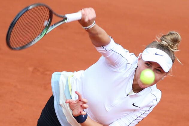 2022 French Open - Day Eight Amanda Anisimova during her match against Leylah Fernandez on Philipe Chatrier court in the 2022 French Open 4th Round Paris France  Copyright: xIbrahimxEzzatx originalFilename:ezzat-notitle220529_np83k.jpg
