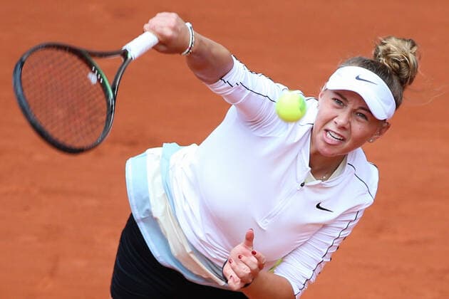 2022 French Open - Day Eight Amanda Anisimova during her match against Leylah Fernandez on Philipe Chatrier court in the 2022 French Open 4th Round Paris France  Copyright: xIbrahimxEzzatx originalFilename:ezzat-notitle220529_npTJD.jpg