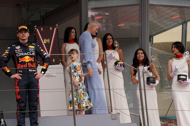29.05.2022, Monaco Circuit, Monte Carlo, FORMULA 1 GRAND PRIX DE MONACO 2022 , im Bild Max Verstappen (NEL), Oracle Red Bull Racing, Charlene Lynette Grimaldi, Fürstin von Monaco, Tochter Gabriella von Monaco (Foto EU-Images) Monte Carlo Monaco Circuit Monaco