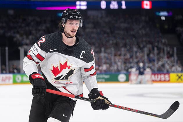 220529 Thomas Chabot of Canada during the 2022 IIHF Ice hockey, Eishockey World Championship, WM, Weltmeisterschaft gold medal game between Finland and Canada on May 29, 2022 in Tampere. Photo: Maxim ThorÃ BILDBYRAN kod MT MT0408 ishockey ice hockey ishockey-vm iihf ice hockey world championship finland kanada canada bbeng Copyright: MAXIMxTHORE BB220529MT112