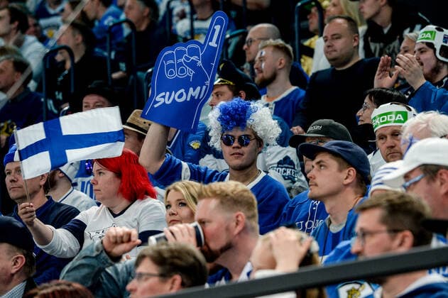Eishockey, WM Finale, Finnland - Kanada 29.05.2022, Tampere, Nokia Arena, Finland v Canada - 2022 IIHF Ice hockey, Eishockey World Championship, WM, Weltmeisterschaft Finnish fan Tampere Nokia Arena Pirkanmaa Finland Copyright: xJustPictures.ch AndreaxBrancax