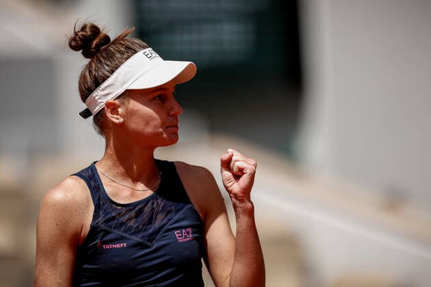 Veronika KUDERMETOVA (RUS) contre Madison KEYS (USA) TENNIS : Roland Garros 2022 - 1 8e de finale - 30 05 2022 AurelienMorissard Panoramic 