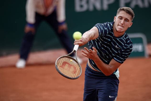 Sean CUENIN (FRA) contre Peter NAD (SVK) TENNIS : Roland Garros Junior 2022 - 30 05 2022 AurelienMorissard Panoramic 