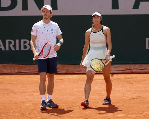 French Open 2022, Wesley Koolhof und Ena Shibahara, Mixed Doubles Tennis - French Open 2022 - Grand Slam ATP, Tennis Herren WTA, Tennis Damen ITF - Roland Garros - Paris - - France - 30 May 2022. Copyright: xJuergenxHasenkopfx