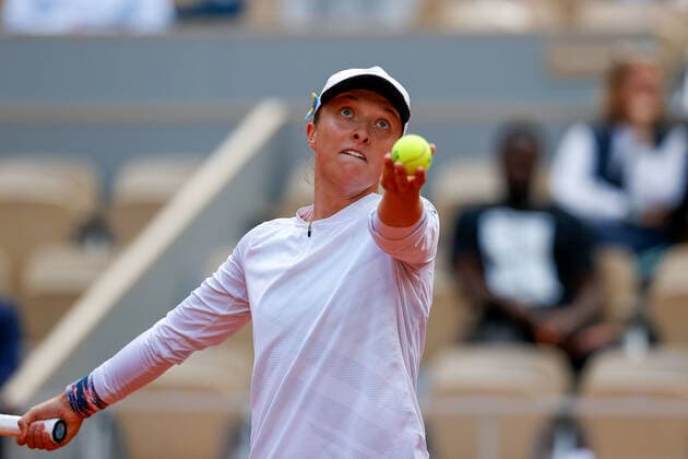 30.05.2022, Tennis, French Open 2022 Roland-Garros, FRA, Paris, Roland Garros Bild: v. Iga Swiatek (POL) Copyright: HMBxMedia AntonioxBorga