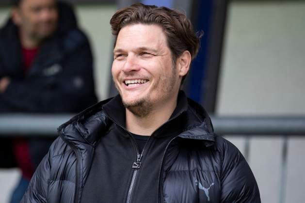 Fußball: Endspiel um die Deutsche A-Junioren-Meisterschaft, Saison 2021 2022, Hertha BSC Berlin - Borussia Dortmund am 29.05.2022 in Berlin (Berlin). Dortmunds neuer Trainer Edin Terzic auf der Tribüne WICHTIGER HINWEIS: Gemäß den Vorgaben der DFL Deutsche Fußball Liga bzw. des DFB Deutscher Fußball-Bund ist es untersagt, in dem Stadion und oder vom Spiel angefertigte Fotoaufnahmen in Form von Sequenzbildern und oder videoähnlichen Fotostrecken zu verwerten bzw. verwerten zu lassen. *** Soccer final match for the German A junior championship, season 2021 2022, Hertha BSC Berlin Borussia Dortmund on 29 05 2022 in Berlin Berlin Dortmunds new coach Edin Terzic in the stands IMPORTANT NOTE According to the requirements of the DFL German Football League and the DFB German Football Association is prohibited in the stadium and or from the game made photographs in the form of sequence pictures and or video-like photo series to exploit or to let exploited Copyright: xKirchner MarcoxSteinbrennerx