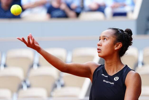 Mandatory Credit: Photo by Javier Garcia Shutterstock (12960001e) Leylah Fernandez serves French Open Tennis, Day 10, Roland Garros, Paris, France - 31 May 2022 French Open Tennis, Day 10, Roland Garros, Paris, France - 31 May 2022  Copyright: xJavierxGarcia Shutterstockx 12960001e