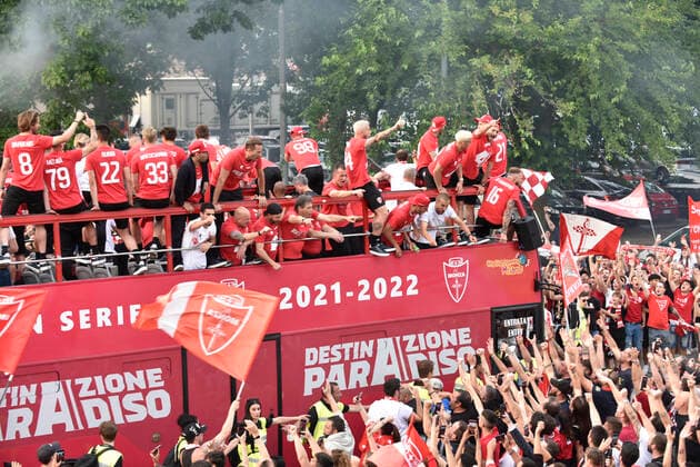 May 31, 2022, Monza, Lombardia, ITALY: The AC MONZA players thank from the open bus the fans who, after winning the playoffs of the second series of the Italian football championship, will play in Serie A next year. Thousands of people took to the streets to celebrate with their team. AC MONZA was born in 1912 and is the first time they will play next year in the top flight of Italian soccer. Monza ITALY - ZUMAs232 0160370501st Copyright: xErvinxShulkux