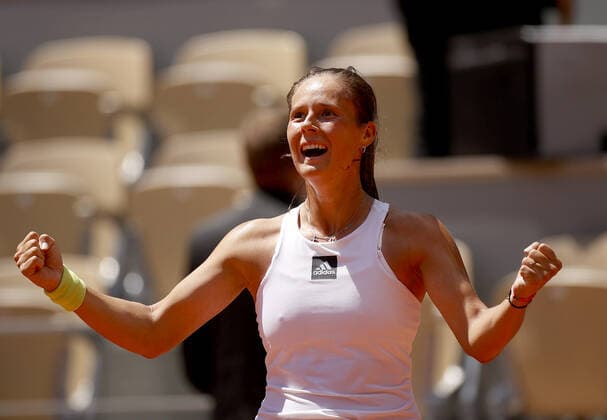 Mandatory Credit: Photo by Ella Ling Shutterstock (12959948q) Daria Kasatkina of Russia celebrates French Open Tennis, Day 11, Roland Garros, Paris, France - 01 Jun 2022 French Open Tennis, Day 11, Roland Garros, Paris, France - 01 Jun 2022  Copyright: xEllaxLing Shutterstockx 12959948q