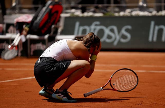 Mandatory Credit: Photo by Ella Ling Shutterstock (12959948g) Daria Kasatkina of Russia celebrates on match point French Open Tennis, Day 11, Roland Garros, Paris, France - 01 Jun 2022 French Open Tennis, Day 11, Roland Garros, Paris, France - 01 Jun 2022  Copyright: xEllaxLing Shutterstockx 12959948g