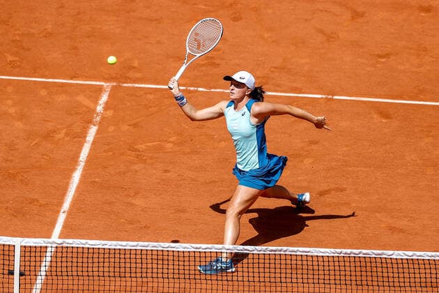 01.06.2022, Tennis, French Open 2022 Roland-Garros, FRA, Paris, Roland Garros Bild: v.l. Iga Swiatek (POL) Copyright: HMBxMedia AntonioxBorga