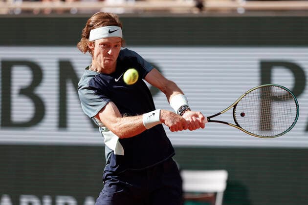 French Open 2022, Andrey Rublev Tennis - French Open 2022 - Grand Slam ATP, Tennis Herren WTA, Tennis Damen ITF - Roland Garros - Paris - - France - 1 June 2022. Copyright: xJuergenxHasenkopfx