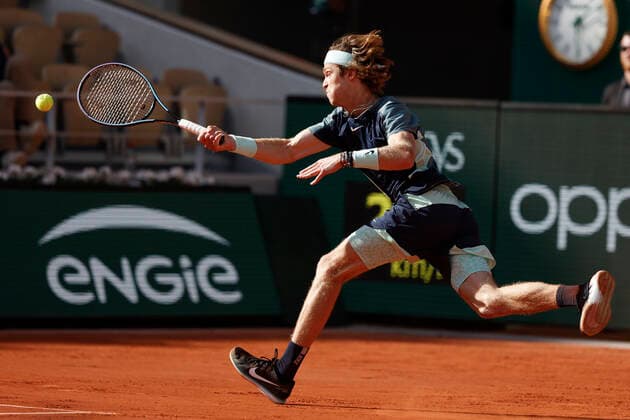 French Open 2022, Andrey Rublev Tennis - French Open 2022 - Grand Slam ATP, Tennis Herren WTA, Tennis Damen ITF - Roland Garros - Paris - - France - 1 June 2022. Copyright: xJuergenxHasenkopfx