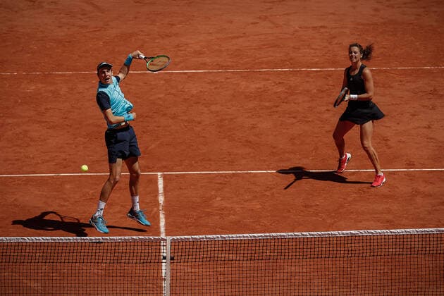 Ena SHIBAHARA (JPN) et Wesley KOOLHOF (NED) contre Ulrikke EIKERI (NOR) et Joran VLIEGEN (BEL) TENNIS : Roland Garros 2022 - Finale Double Mixte - 02 06 2022 AurelienMorissard Panoramic 