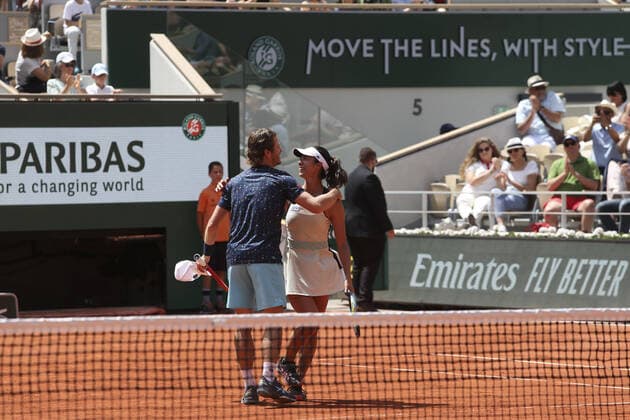 Ena SHIBAHARA (JPN) et Wesley KOOLHOF (NED) contre Ulrikke EIKERI (NOR) et Joran VLIEGEN (BEL) TENNIS : Roland Garros 2022 - Finale Double Mixte - 02 06 2022 MichaelBaucher Panoramic 