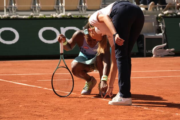 June 2, 2022, PARIS, France: COCO GAUFF of United States return the ball to MARTINA TREVISAN of Spain during the semi final of the French Open 2022, Grand Slam tennis womenÃ¢â‚¬â ¢s tournament at the Roland Garros Stadium - Paris France..Coco Gauff won : 6:3 6:1 qualify for the tournament final PARIS France - ZUMAp119 20220602_zaf_p119_038 Copyright: xPierrexSteveninx