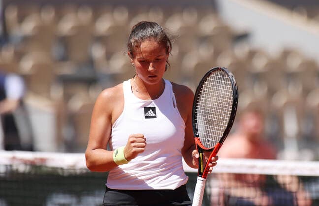 (220603) -- PARIS, June 3, 2022 -- Daria Kasatkina reacts during the women s singles semifinal between Iga Swiatek of Poland and Daria Kasatkina of Russia at the French Open tennis tournament at Roland Garros in Paris, France, June 2, 2022. ) (SP)FRANCE-PARIS-TENNIS-ROLAND GARROS-FRENCH OPEN-WOMEN S SINGLES SEMIFINAL GaoxJing 