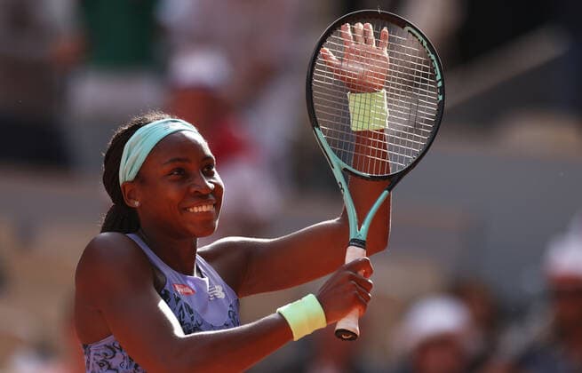 (220603) -- PARIS, June 3, 2022 -- Coco Gauff of the United States celebrates the victory after the women s singles semifinal against Martina Trevisan of Italy at the French Open tennis tournament at Roland Garros in Paris, France, June 2, 2022. ) (SP)FRANCE-PARIS-TENNIS-ROLAND GARROS-FRENCH OPEN-WOMEN S SINGLES SEMIFINAL GaoxJing 