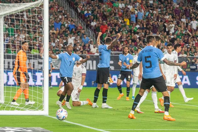 June 2, 2022, Glendale, Arizona, USA: Uruguayâ€⠢s Nicolas De La Cruz (7), Jose Maria Gimenez (2), and Matias Vecino (5) celebrate after Vecino (5) scores a goal in the first half Thursday, June 02, 2022, at State Farm Stadium in Glendale, Arizona. Mexico lost 0-3 against Uruguay in the Mexico U.S. Tour. Glendale USA - ZUMAb166 20220602_zap_b166_001 Copyright: xJeffxBrownx