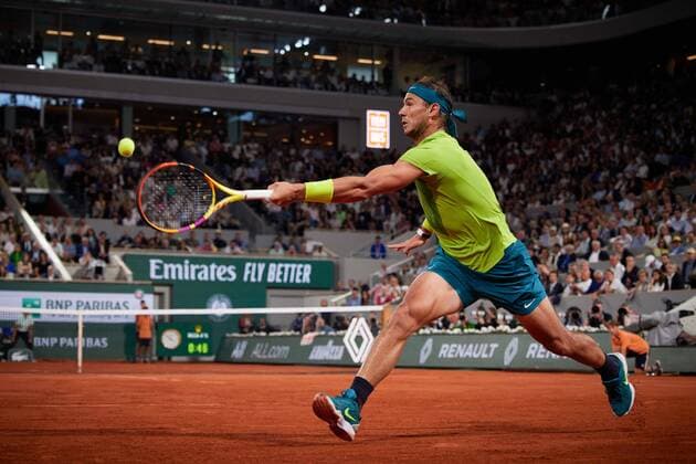 (220603) -- PARIS, June 3, 2022 -- Rafael Nadal of Spain hits a return during the men s singles semifinal match against Alexander Zverev of Germany at the French Open tennis tournament at Roland Garros in Paris, France, June 3, 2022. ) (SP)FRANCE-PARIS-TENNIS-ROLAND GARROS-FRENCH OPEN-MEN S SINGLES SEMIFINAL MengxDingbo 
