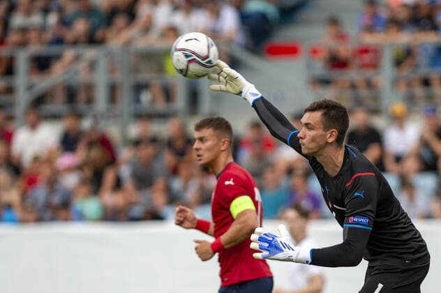 From left Czech Filip Kaloc and Czech goalie Matej Kovar in action during the 2023 UEFA European Under-21 Championship qualification Group G: Czech Republic vs. England in Ceske Budejovice, Czech Republic, June 3, 2022. (CTKxPhoto VaclavxPancer) CTKPhotoP2022060307860  VPC_0002