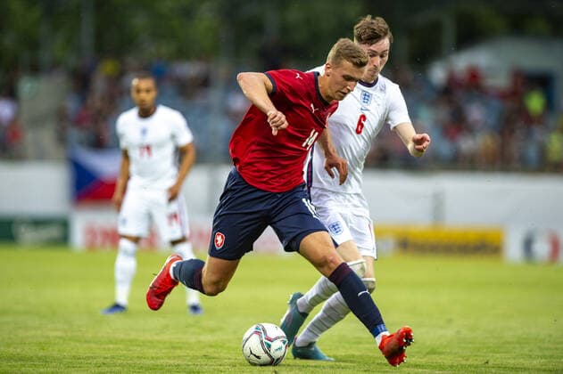 From left Czech Daniel Fila, Folarin Balogun of Great Britain in action during the 2023 UEFA European Under-21 Championship qualification Group G: Czech Republic vs. England in Ceske Budejovice, Czech Republic, June 3, 2022. (CTKxPhoto VaclavxPancer) CTKPhotoP2022060308368  VPC_0008
