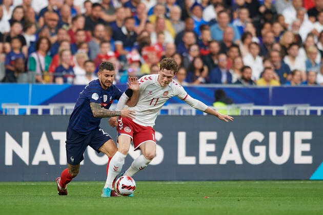 France v Denmark: UEFA Nations League - League Path Group 1 Andreas Skov Olsen (Club Brugge KV) of Denmark and Theo Hernandez (AC Milan) of France compete for the ball during the UEFA Nations League League A Group 1 match between France and Denmark at Stade de France on June 3, 2022 in Paris, France. Paris France  Copyright: xJosexBretonx originalFilename:breton-francevd220603_npOWh.jpg