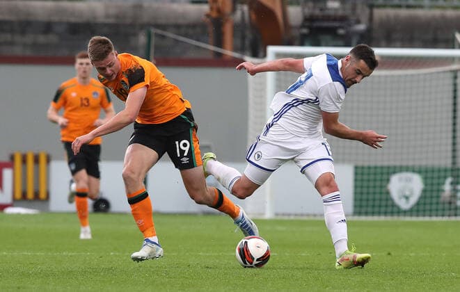 UEFA Under 21 European Championship, EM, Europameisterschaft Qualifier, Tallaght Stadium, Dublin 3 6 2022 Republic of Ireland vs Bosnia & Herzegovina Ireland s Evan Ferguson and Ivan Basic of Bosnia and Herzegovina Evan Ferguson and Ivan Basic 3 6 2022  Copyright: x INPHO BryanxKeanex INP10340