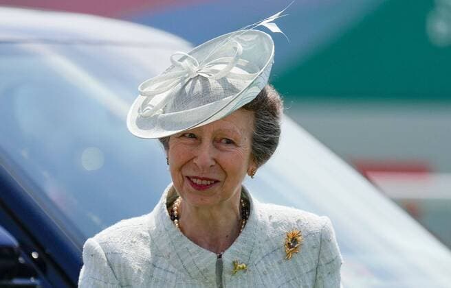 Sport Themen der Woche KW22 Sport Bilder des Tages Mandatory Credit: Photo by Dave Shopland Shutterstock (12968556a) HRH Princess Royal arrives at the course Cazoo Derby Festival, Derby Day, Horse Racing, Epsom Downs Racecourse, Surrey, UK - 04 Jun 2022 Cazoo Derby Festival, Derby Day, Horse Racing, Epsom Downs Racecourse, Surrey, UK - 04 Jun 2022  Copyright: xDavexShopland Shutterstockx 12968556a