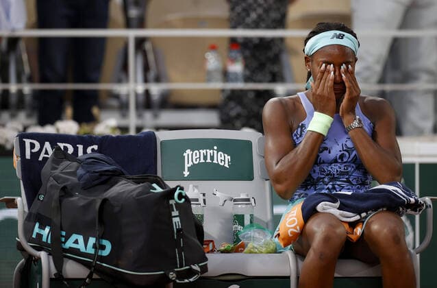 Sport Themen der Woche KW22 Sport Bilder des Tages Mandatory Credit: Photo by Ella Ling Shutterstock (12959953k) Coco Gauff of USA cries French Open Tennis, Day 14, Roland Garros, Paris, France - 04 Jun 2022 French Open Tennis, Day 14, Roland Garros, Paris, France - 04 Jun 2022  Copyright: xEllaxLing Shutterstockx 12959953k
