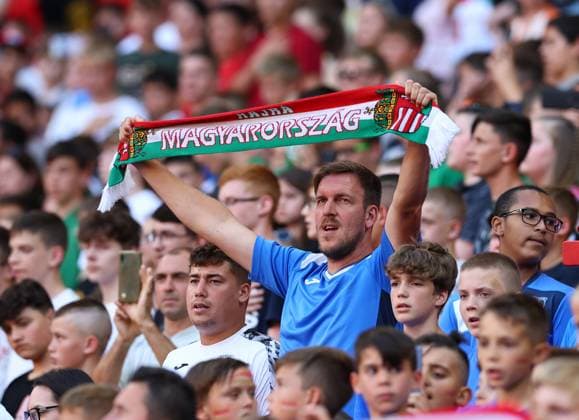 Budapest, Hungary, 4th June 2022. Older Hungarian fans during the UEFA Nations League match at Puskas Arena, Budapest. Picture credit should read: David Klein Sportimage EDITORIAL USE ONLY. No use with unauthorised audio, video, data, fixture lists, club league logos or live services. Online in-match use limited to 120 images, no video emulation. No use in betting, games or single club league player publications. SPI-1726-0041