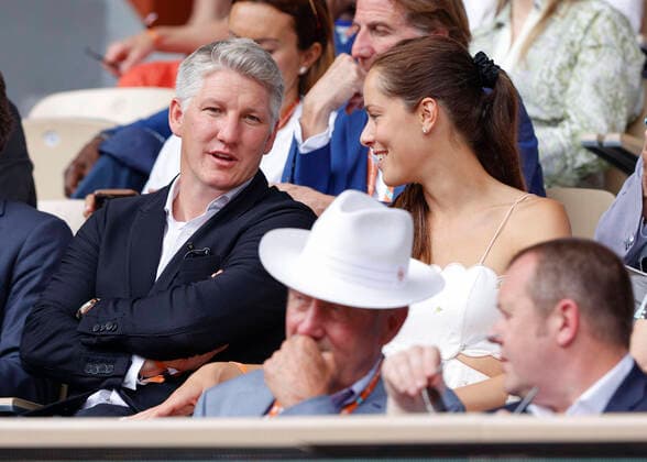 Sport Bilder des Tages Feature French Open in Paris, Bastian Schweinsteiger und Ehefrau Ana Ivanovic in der Ehrenloge Tennis - French Open in Paris 2022 - Grand Slam - French Open in Paris - 4 June 2022. Copyright: xJuergenxHasenkopfx