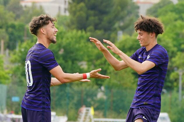 Joie - Adil Aouchiche (France) - Magnes Akliouche (France) FOOTBALL : France U20 vs Argentine U20 - Tournoi Maurice Revello - Aubagne - 04 06 2022 NorbertScanella Panoramic 