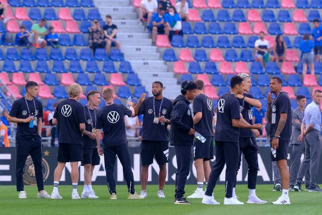 Spieler Deutschland kommen auf den Platz zur besichtigung, ITA, Italien vs. Deutschland, Fussball, Uefa Nations League, 1. Spieltag, Saison 2022, 04.06.2022, ITA, Italien vs. Deutschland, Fussball, Nations League, 1. Spieltag, Saison 2022, 04.06.2022 Bologna Copyright: xEibner-Pressefotox EP_EER