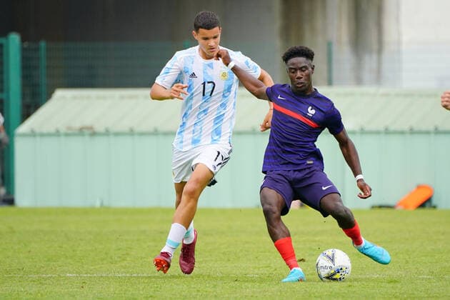 Nathanael Mbuku (France) - Valentin Carboni (Argentine) FOOTBALL : France U20 vs Argentine U20 - Tournoi Maurice Revello - Aubagne - 04 06 2022 NorbertScanella Panoramic 