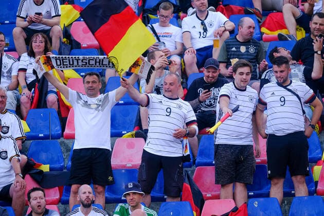 Deutsche Fans, ITA, Italien vs. Deutschland, Fussball, Uefa Nations League, 1. Spieltag, Saison 2022, 04.06.2022, ITA, Italien vs. Deutschland, Fussball, Nations League, 1. Spieltag, Saison 2022, 04.06.2022 Bologna Copyright: xEibner-Pressefotox EP_EER
